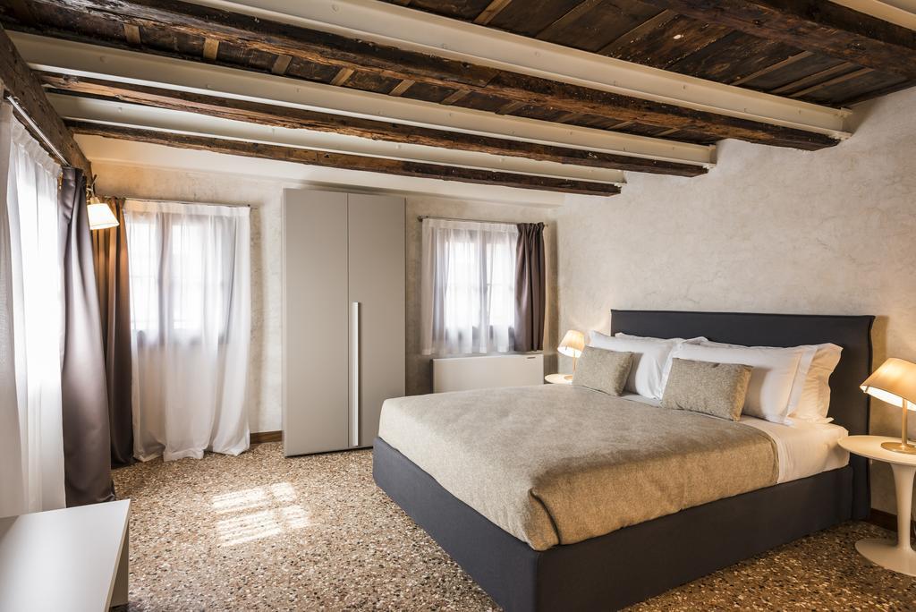 Myplace Campo Santa Margherita Apartments Venecia Exterior foto