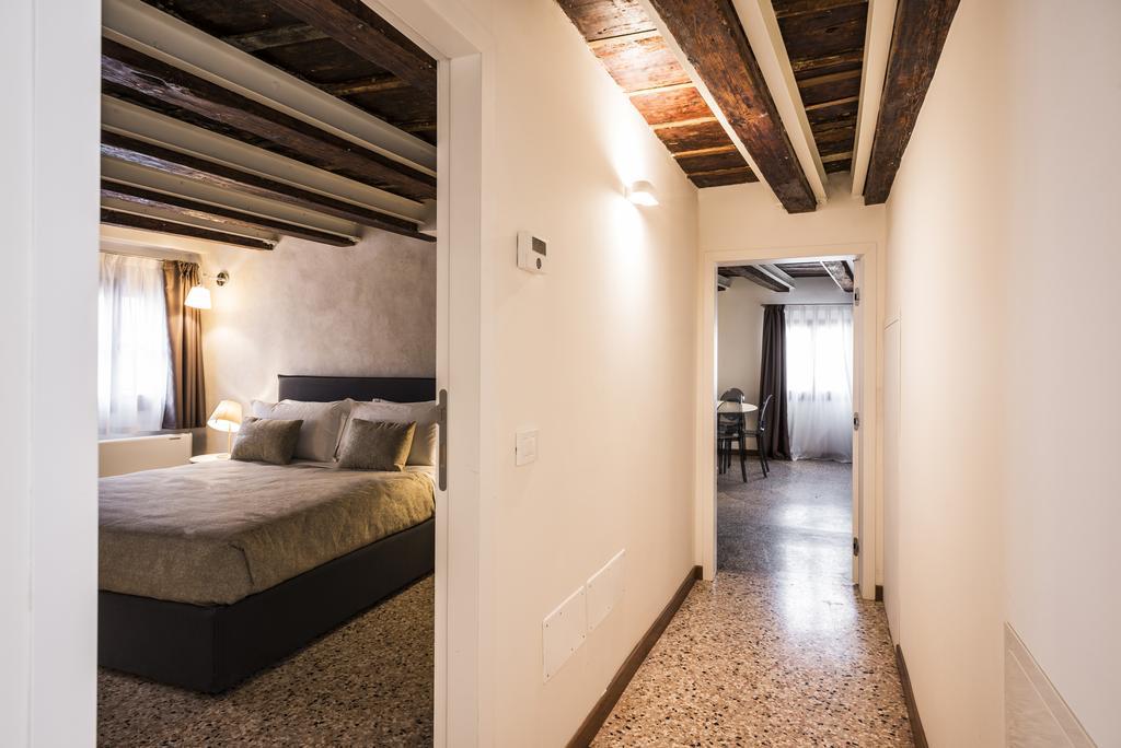Myplace Campo Santa Margherita Apartments Venecia Exterior foto