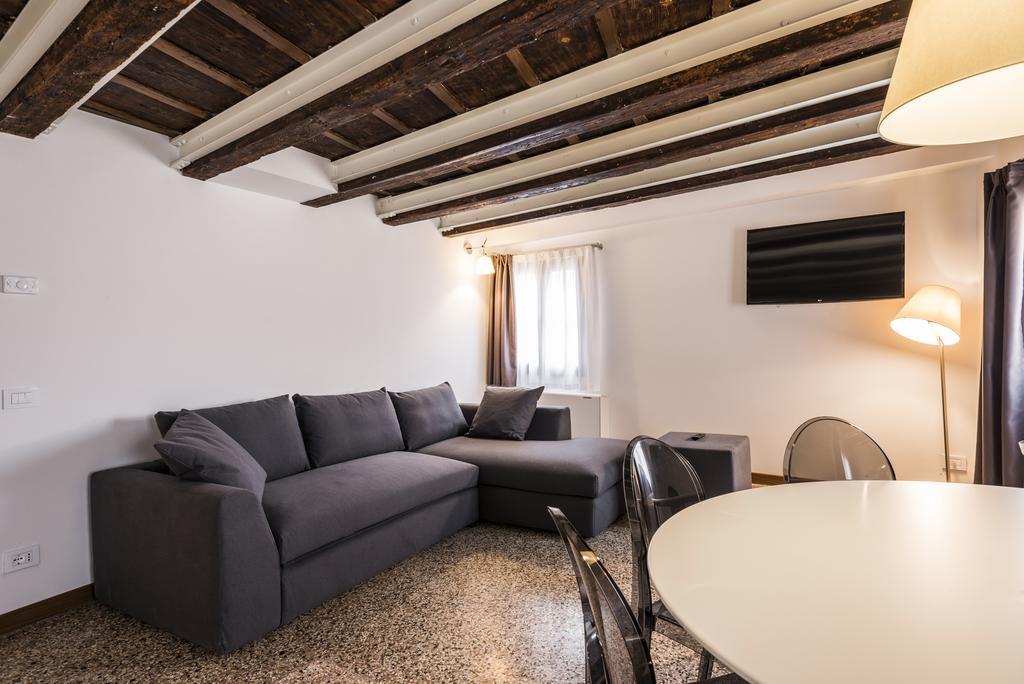Myplace Campo Santa Margherita Apartments Venecia Exterior foto