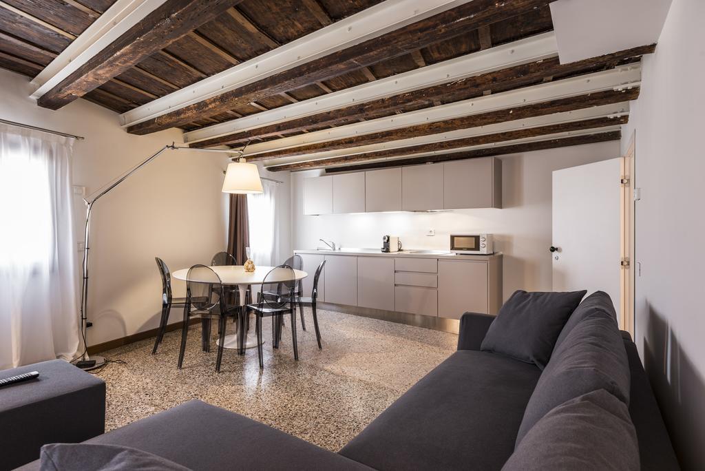 Myplace Campo Santa Margherita Apartments Venecia Exterior foto