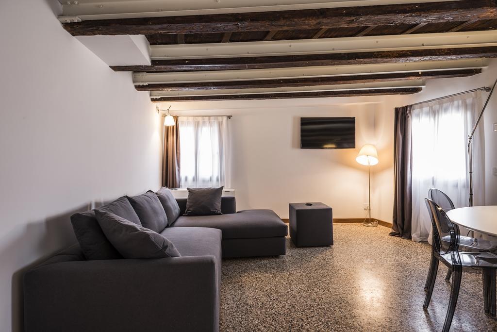 Myplace Campo Santa Margherita Apartments Venecia Exterior foto