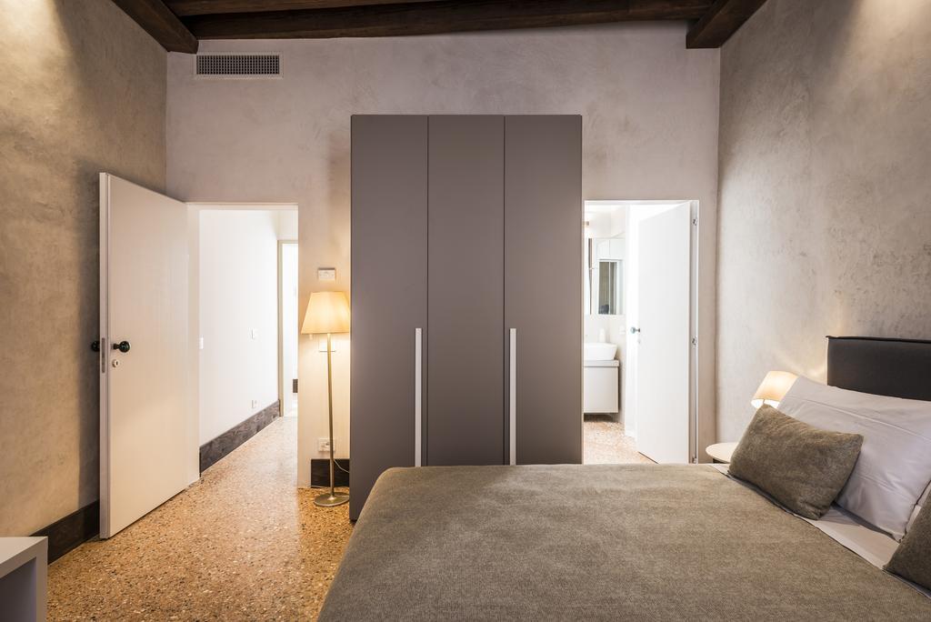 Myplace Campo Santa Margherita Apartments Venecia Exterior foto