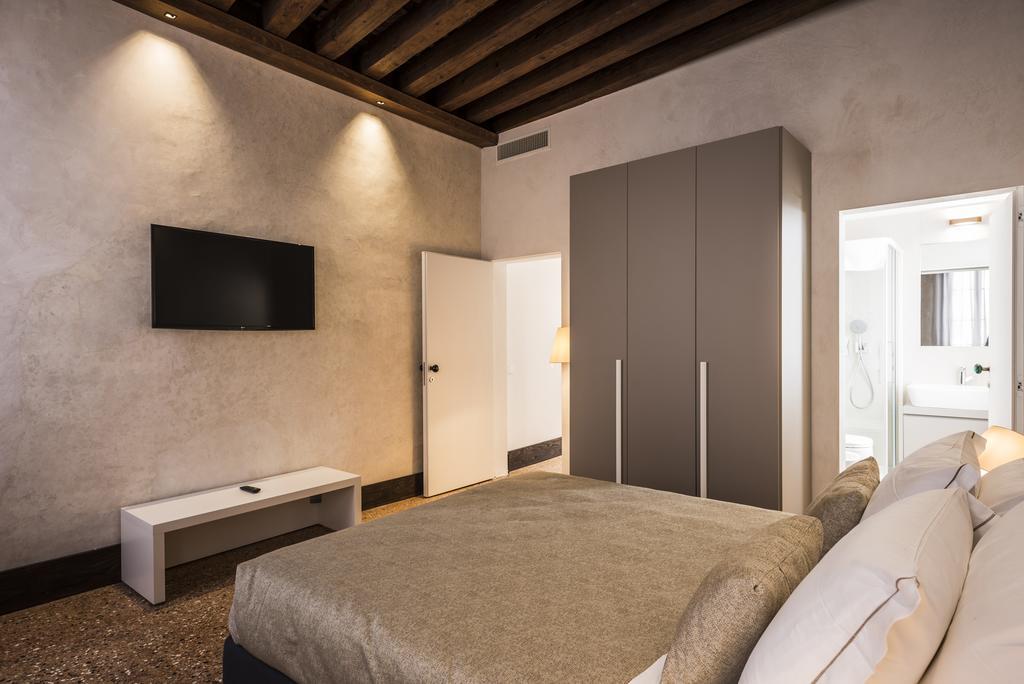 Myplace Campo Santa Margherita Apartments Venecia Exterior foto