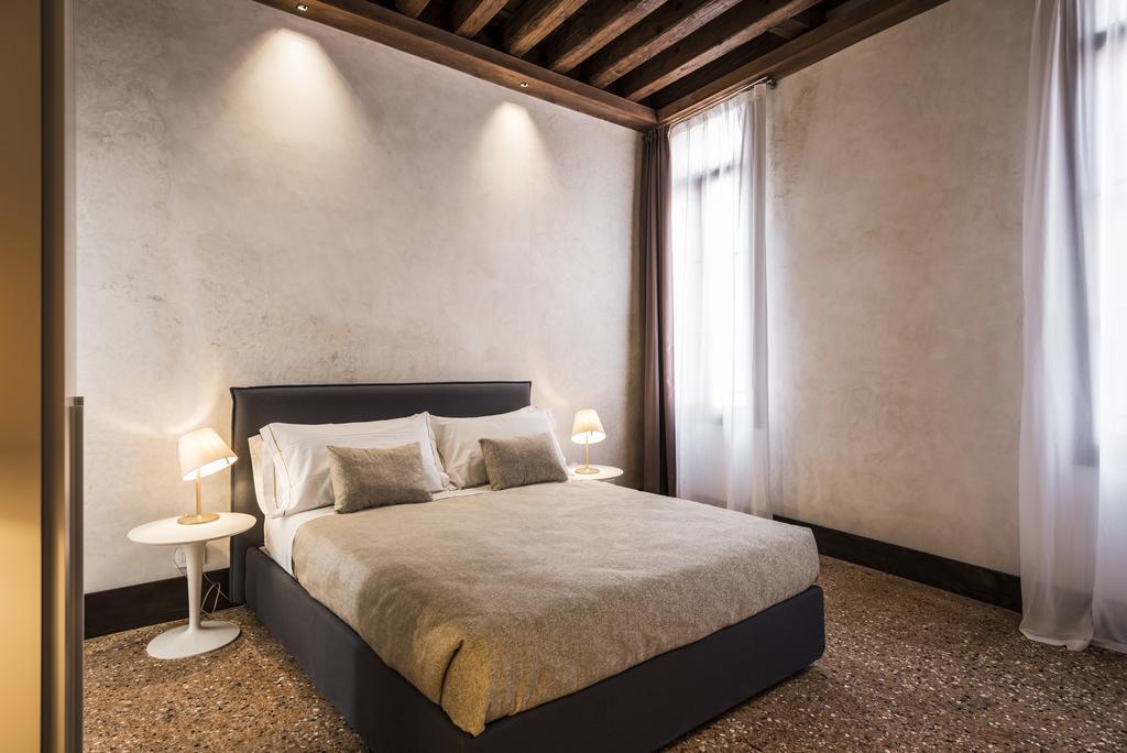Myplace Campo Santa Margherita Apartments Venecia Exterior foto