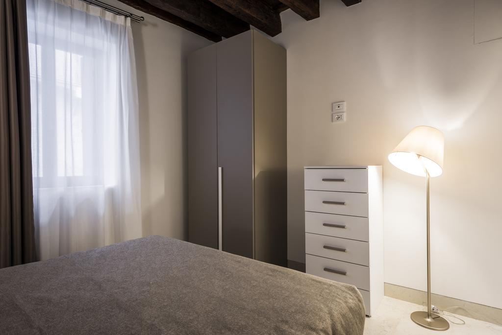Myplace Campo Santa Margherita Apartments Venecia Exterior foto