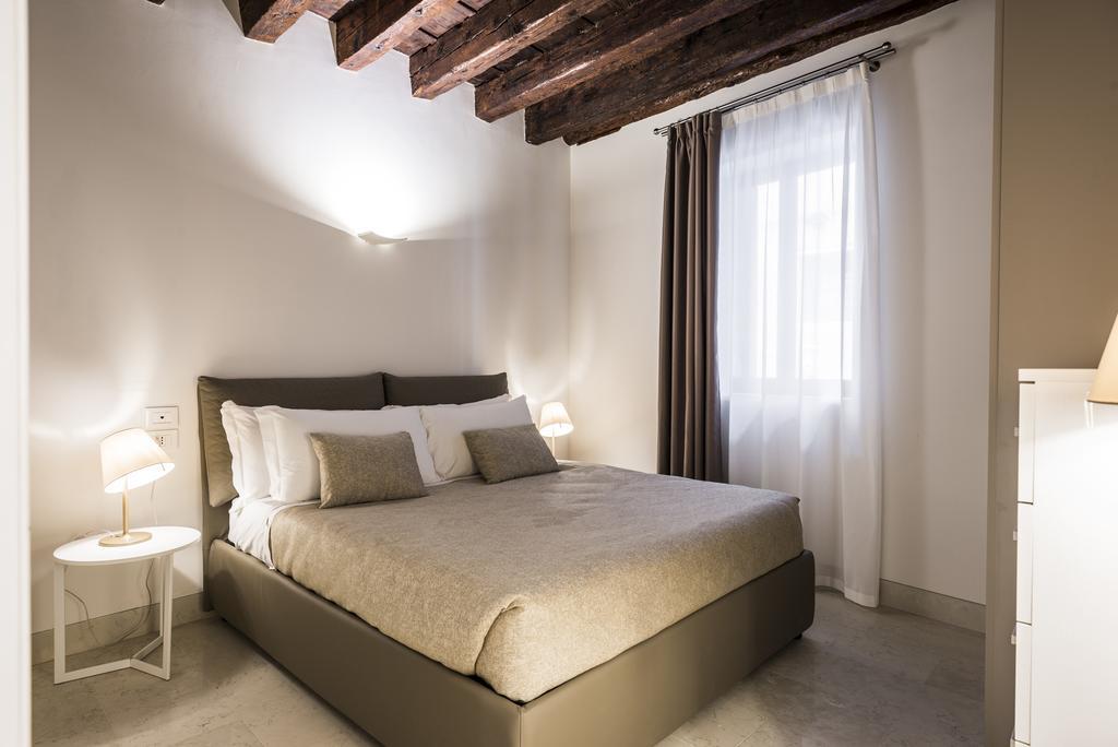 Myplace Campo Santa Margherita Apartments Venecia Exterior foto