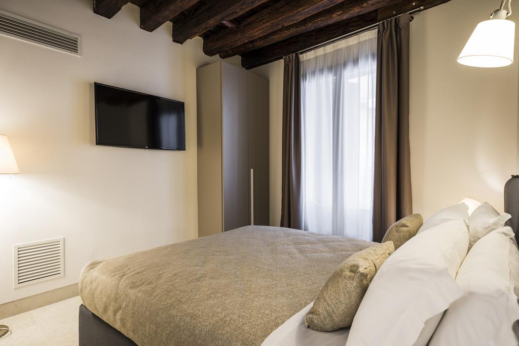 Myplace Campo Santa Margherita Apartments Venecia Exterior foto