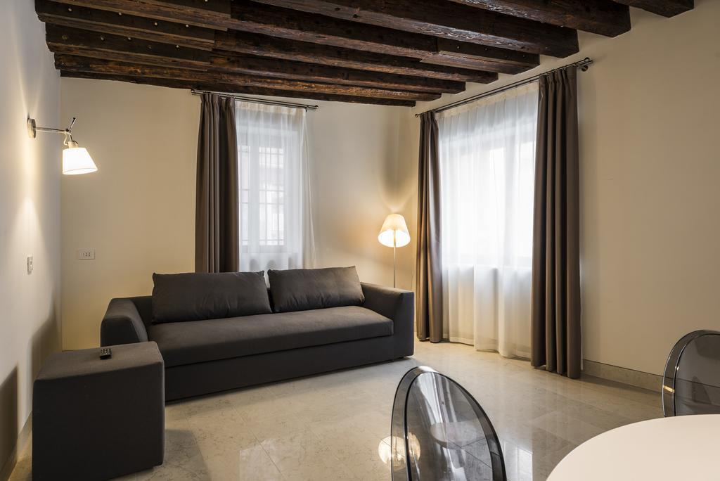 Myplace Campo Santa Margherita Apartments Venecia Exterior foto