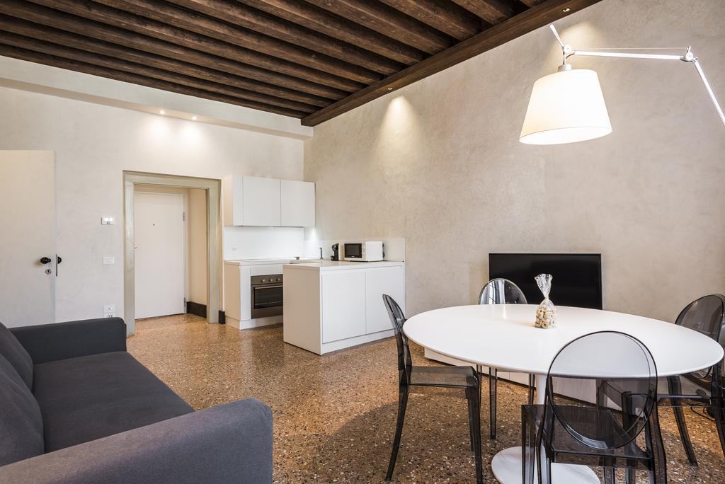 Myplace Campo Santa Margherita Apartments Venecia Exterior foto