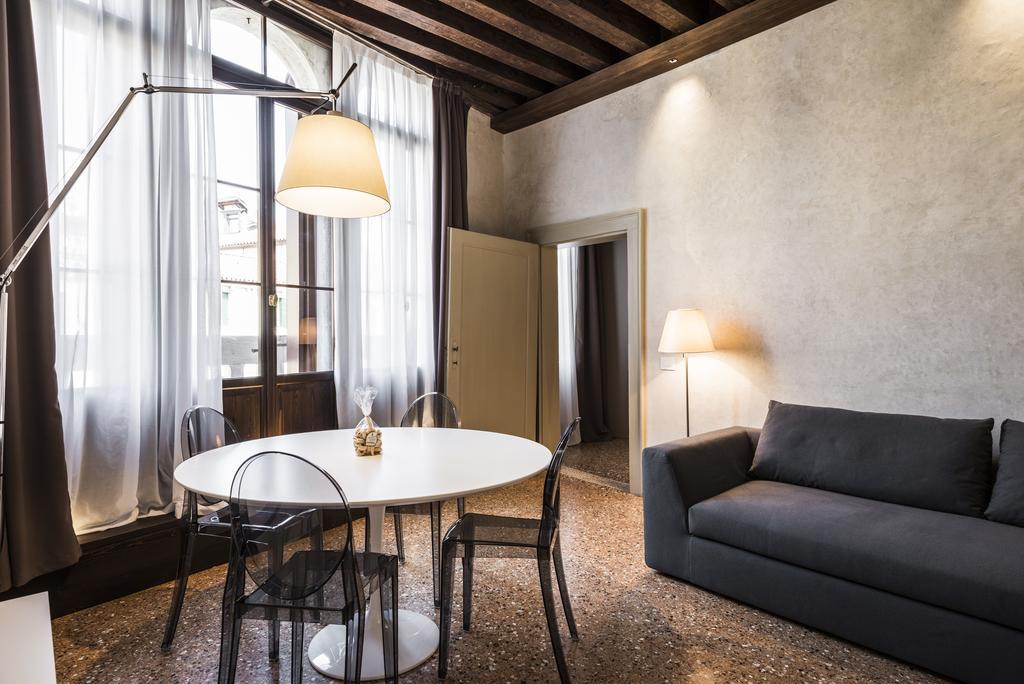Myplace Campo Santa Margherita Apartments Venecia Exterior foto