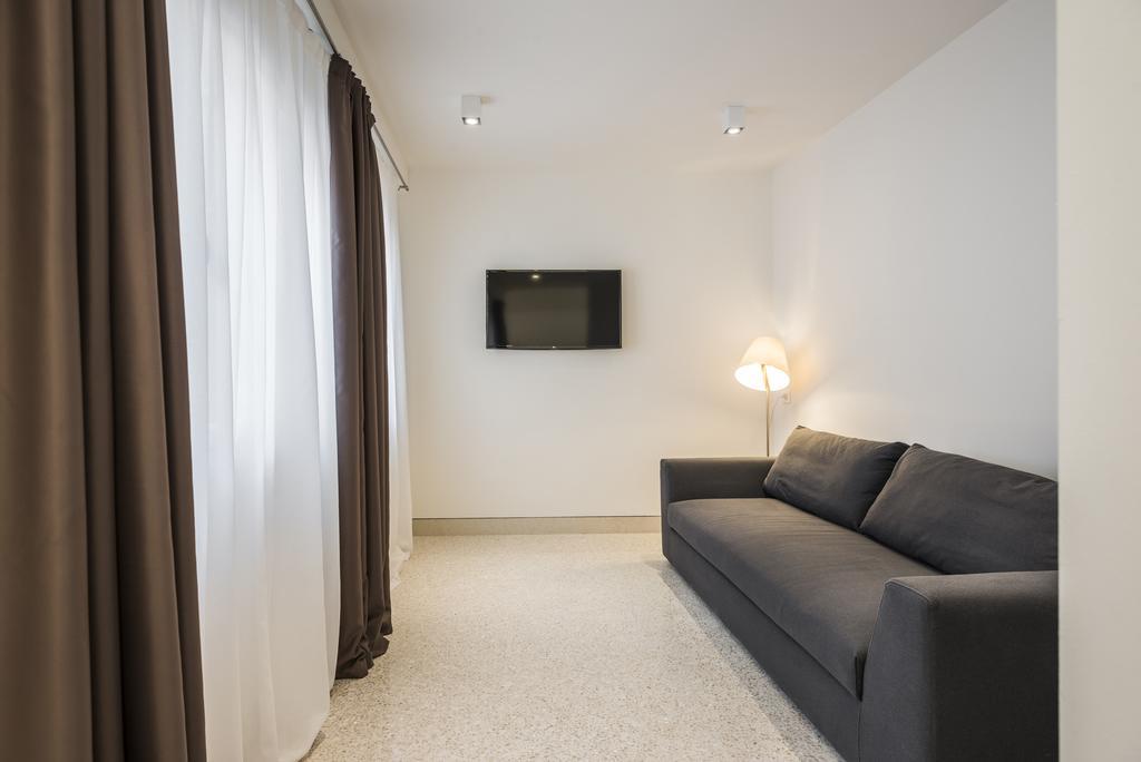 Myplace Campo Santa Margherita Apartments Venecia Exterior foto