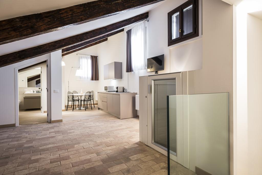 Myplace Campo Santa Margherita Apartments Venecia Exterior foto